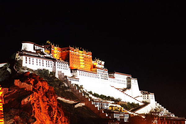 从成都租车自驾游到西藏拉萨旅游的注意事项
