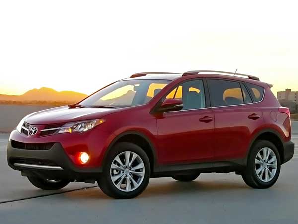 成都租越野车丰田RAV4