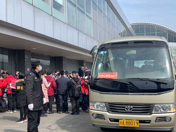 驰援湖北  四川能投国信租车在行动