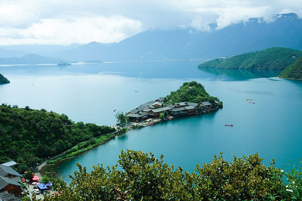 泸沽湖